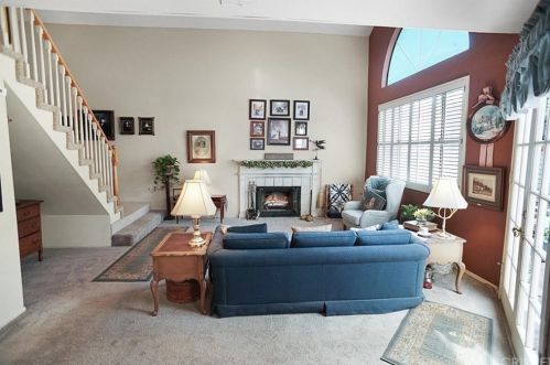 22924 White Pine Pl, Santa Clarita CA  91390-4120 exterior