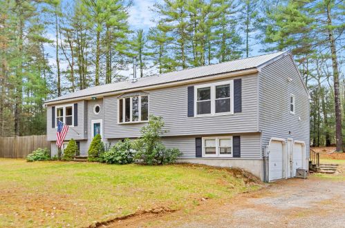 10 Howard Ln, Newton, NH 03858-4004