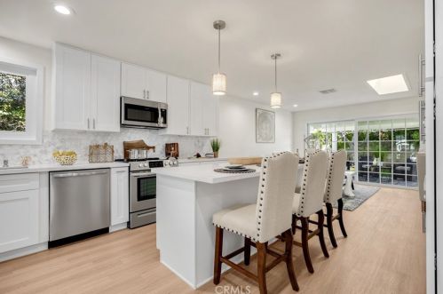3470 Julian Ave, Long Beach CA  90808-3108 exterior