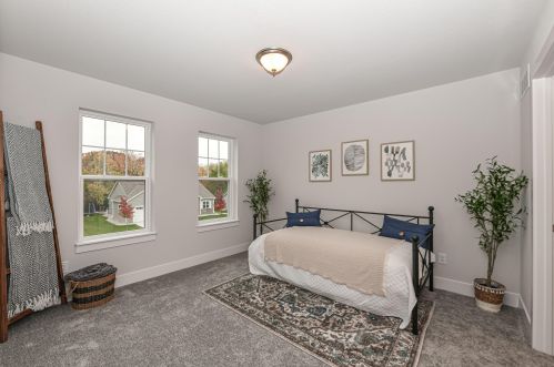 702 River Ridge Dr, Waterford WI  53185-3386 exterior