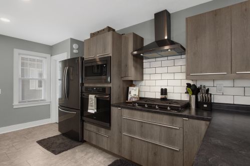 1107 Losey Blvd, La Crosse WI  54601-6055 exterior