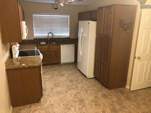 15930 Acapulco Ln, Sun City, AZ 85379-5012