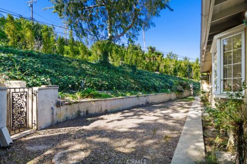 29 Rockinghorse Rd, Palos Verdes Estates CA  90275-6569 exterior