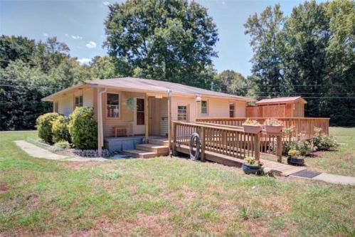 5619 Paige Rd, Zanoni, VA 23061-4600