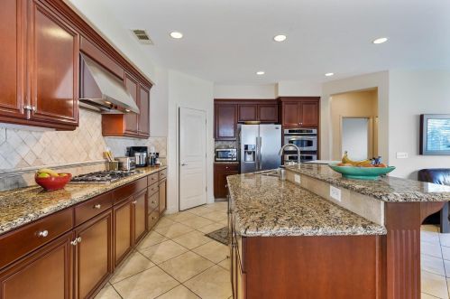 2073 Wyndham Way, Lodi CA  95242-4807 exterior