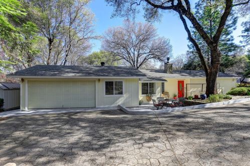 14350 Lodgepole Dr, Lake Wildwood, CA 95946-9574