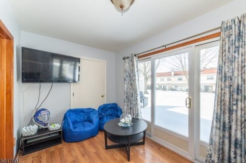 284 Gettysburg Way, Lincoln Park, NJ 07035-1833