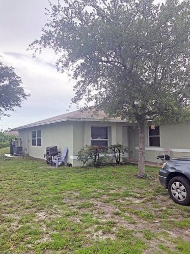 4537 Golfview Blvd, Lehigh Acres, FL 33973-2627