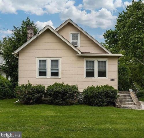 514 Grand Ave, Pittsburgh, PA 19083-3210