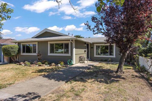 459 K St, Benicia, CA 94510-3454