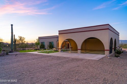 7300 Wade Rd, Tucson, AZ 85743-8623