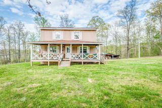 177 Mcfarland Ln, Pikeville, TN 37367-6409