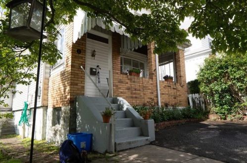1 Denmarsh St, Pittsburgh, PA 15207-1142