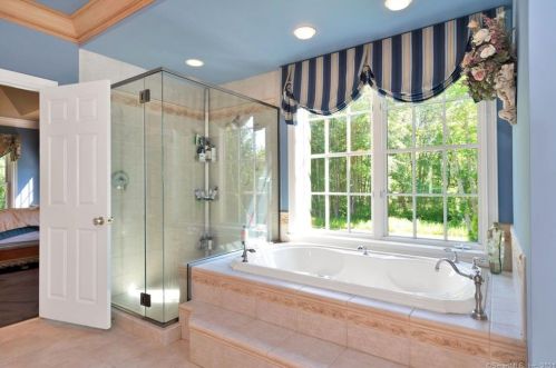 109 Peria Dr, Rocky Hill CT  06067-1741 exterior