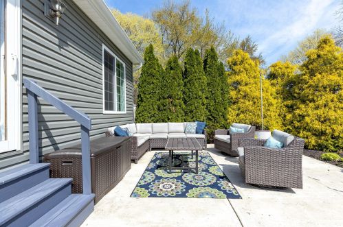 292 Grove St, Richwood OH  43344-1135 exterior