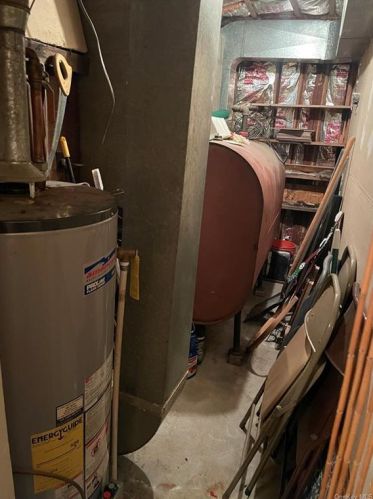 205 Titusville Rd, Poughkeepsie NY  12603-3270 exterior