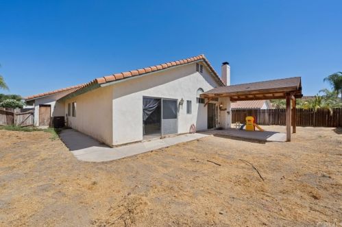 16490 Mountain St, Lake Elsinore, CA 92530-1744