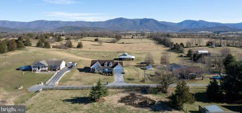 509 6th St, Richmond National Battlefiel VA  22835-1449 exterior