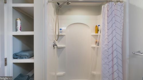 402 Cowpath Rd, Lansdale PA  19446-1516 exterior