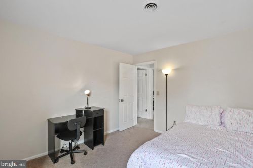 1211 Woodrow Ct, Dover DE  19904-2697 exterior