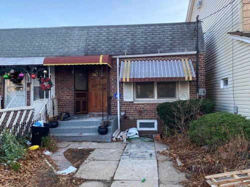 111-67 158th St, Jamaica, NY 11433-3622