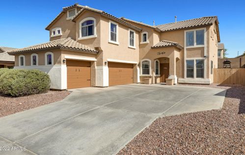 2238 Dale Ln, Phoenix, AZ 85085-5730