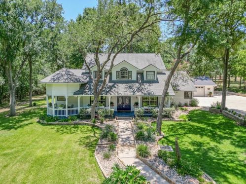 123 Trinity St, Lost Pines, TX 78612-3400