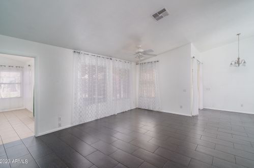 9980 Devonshire Ave, Phoenix AZ  85037-2504 exterior