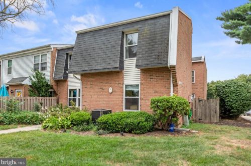 3080 Harbour Dr, Palmyra NJ 08065-2219 exterior