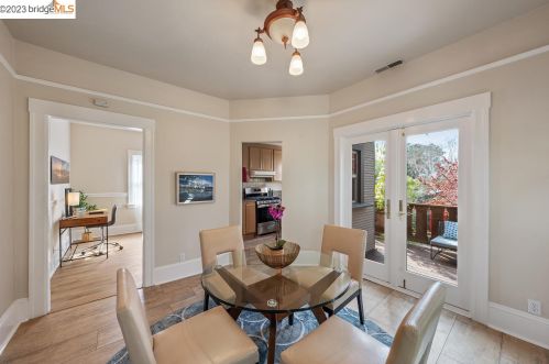 2122 Sacramento St, Berkeley CA  94702-1905 exterior