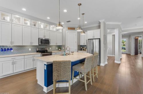 4520 Tamarind Way, Naples FL  34119 exterior