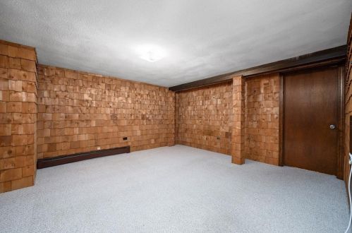 3546 Mendon Rd, Cumberland RI  02864-2136 exterior