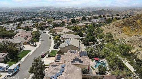 28968 Rock Canyon Dr, Santa Clarita CA  91390-5281 exterior