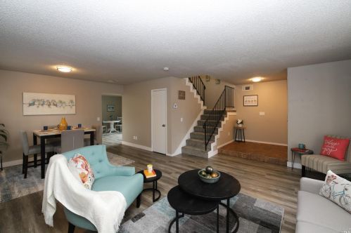 118 Oakmeade Ct, Vacaville CA exterior