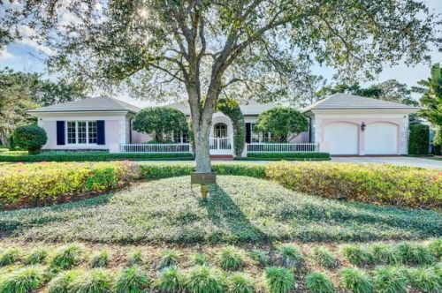 6 Pine Ln, Boynton Beach, FL 33436-5624