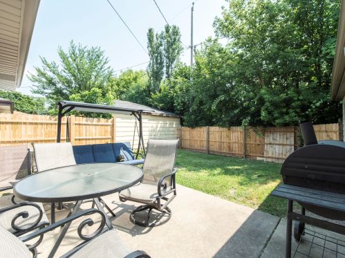 5326 63, Milwaukee WI 53213-4174 exterior