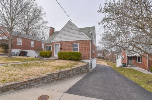 23 Arlington Pl, Newport, KY 41075-2400