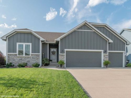 1019 32nd St, Ankeny, IA 50023-7834