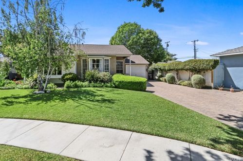 1601 Gish Ave, Long Beach, CA 90815-3810