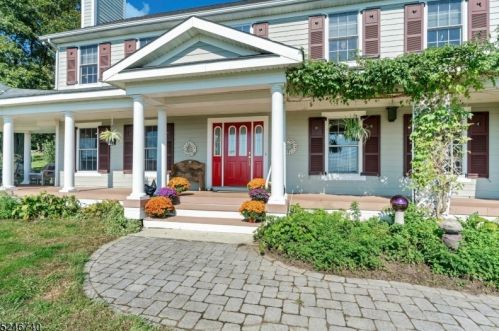 54 Morris Ave, Fredon NJ  07860-4900 exterior