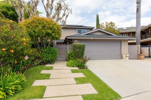 7971 Rosina St, Long Beach, CA 90808-4463