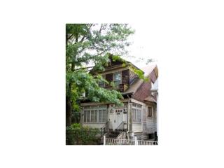 658 34th St, Brooklyn, NY 11203-6102