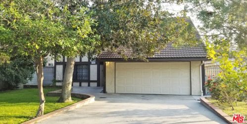 13024 Bloomfield St, North Hollywood, CA 91604-1403