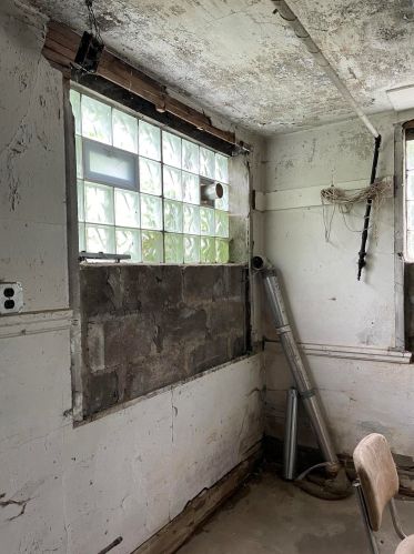 1628 37, Milwaukee WI 53208-1809 exterior