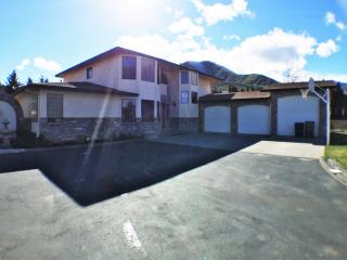 26 Western Ave, Wenatchee WA  98801-2332 exterior