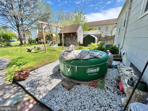 39 3rd St, Florence NJ  08518-2001 exterior