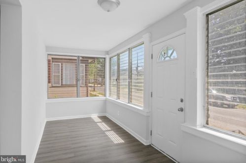 821 Hudson St, Gloucester, NJ 08030-1522