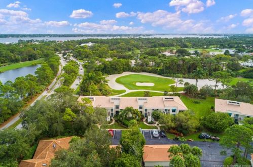 13402 Harbour Ridge Blvd, Palm City, FL 34990-4814