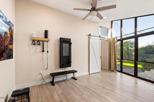 3301 Rovey Ave, Scottsdale AZ 85250-5824 exterior