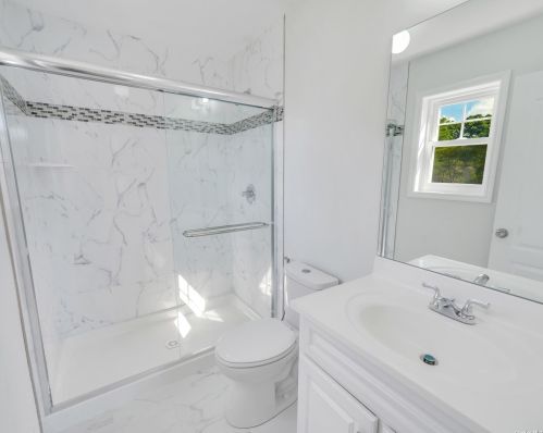 594 Canal Rd, Mount Sinai NY  11766-3307 exterior